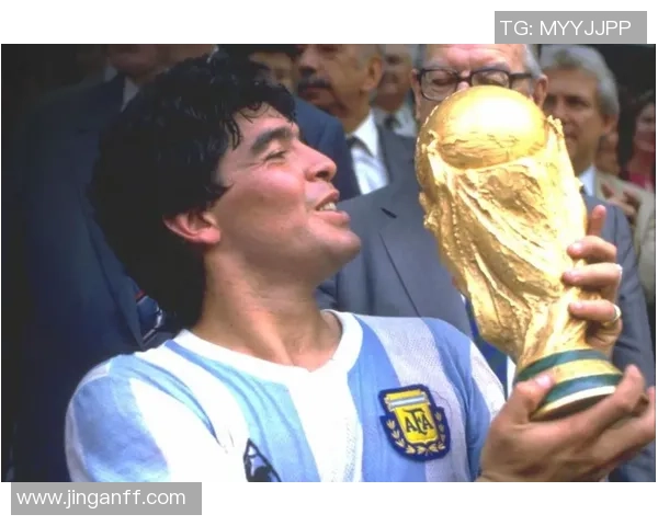 60年代足球传奇球星回顾：从贝利到克鲁伊夫的辉煌岁月